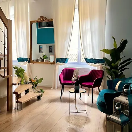 Apartmán Charming Spacious Duplex Vieux Nice, 6 People Nice