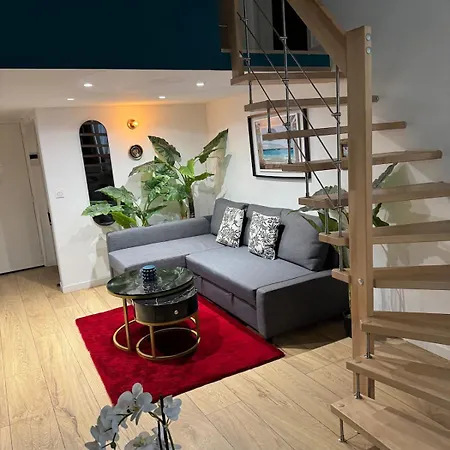 Charming Spacious Duplex Vieux Nice, 6 People *