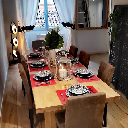 Charming Spacious Duplex Vieux Nice, 6 People Apartmán