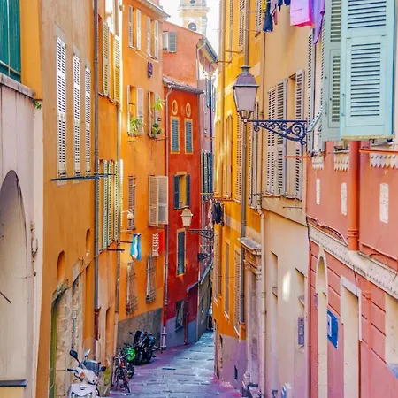 Apartmán Charming Spacious Duplex Vieux Nice, 6 People