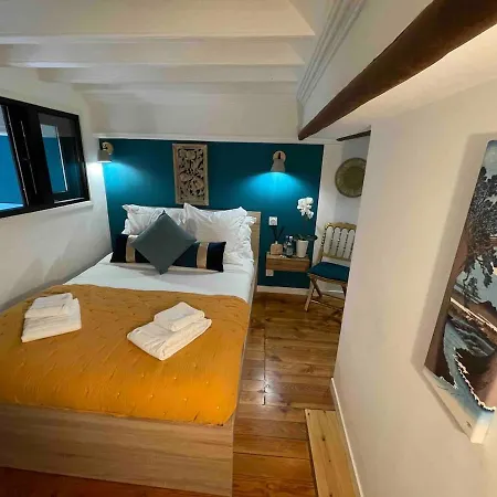 Charming Spacious Duplex Vieux Nice, 6 People