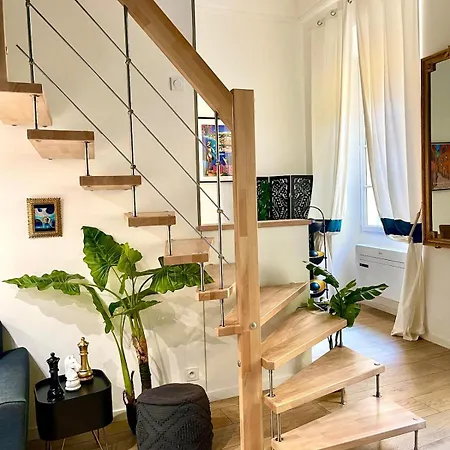 Charming Spacious Duplex Vieux Nice, 6 People Apartmán *