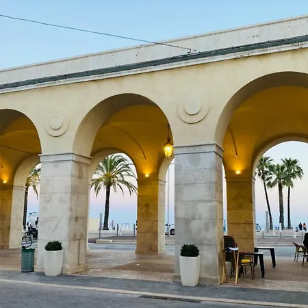 Charming Spacious Duplex Vieux Nice, 6 People *