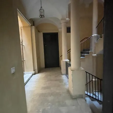 Charming Spacious Duplex Vieux Nice, 6 People * Nice
