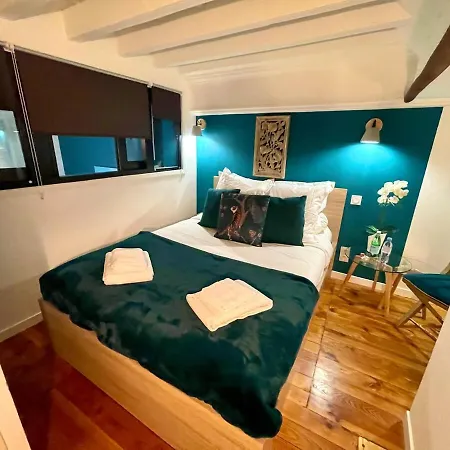 Charming Spacious Duplex Vieux Nice, 6 People Apartament